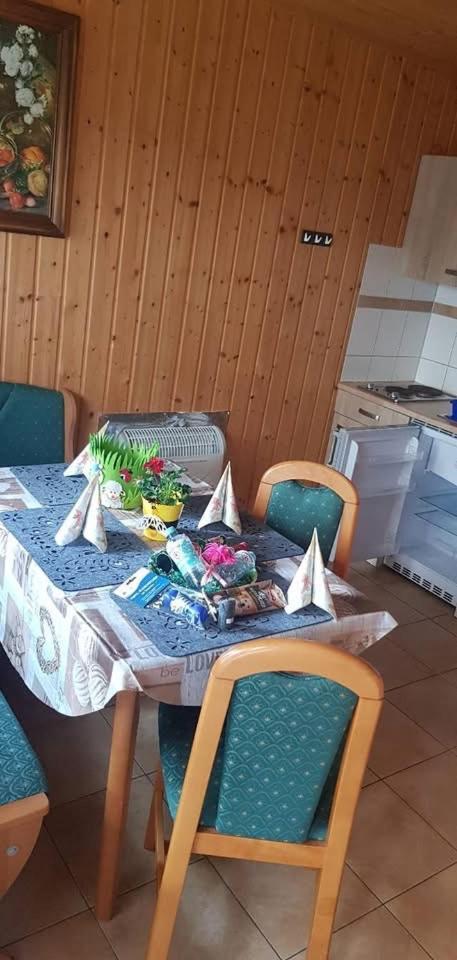 Bungalowvermietung Am Rheinsberger See Экстерьер фото